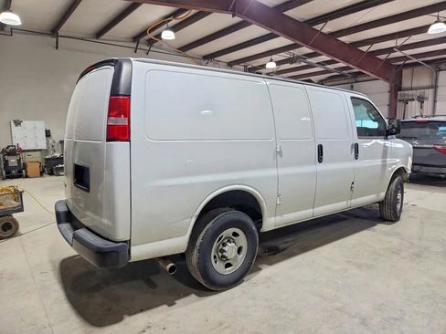 Used 2023 Chevrolet Express 2500 w/ Driver Convenience Package RWD image 3