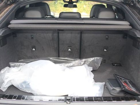 New 2026 BMW X6 xDrive40i w/ Executive Package image 7