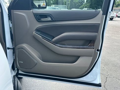 Used 2017 Chevrolet Tahoe LT RWD image 15