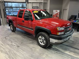 Used 2005 Chevrolet Silverado 2500 LS video 1