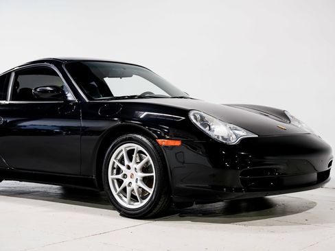 Used 2004 Porsche 911 Carrera RWD image 36