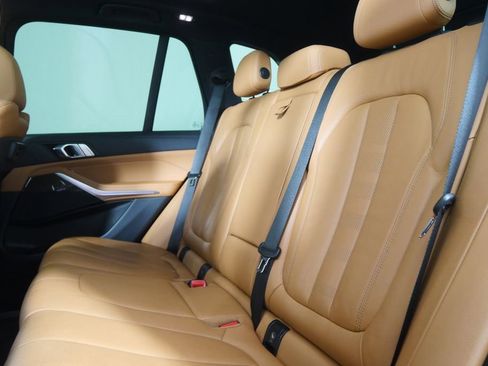 Used 2022 BMW X5 sDrive40i w/ Premium Package RWD image 15