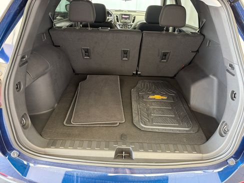 Used 2023 Chevrolet Equinox LS w/ LS Convenience Package FWD image 12
