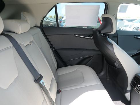 New 2025 Kia Niro EX Touring image 21