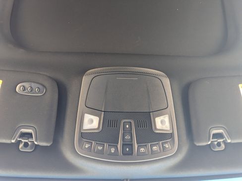 Used 2017 Lincoln MKX Reserve image 23