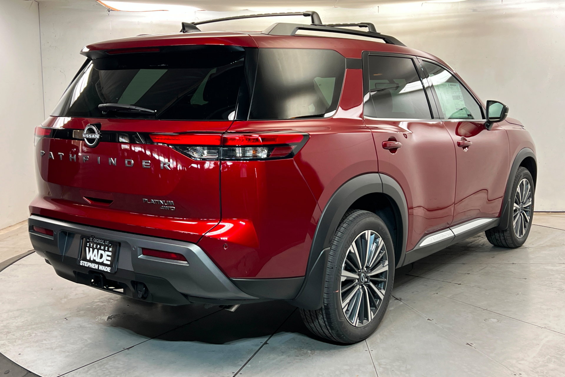 New 2026 Nissan Pathfinder Platinum w/ Cargo Package AWD/4WD image 5
