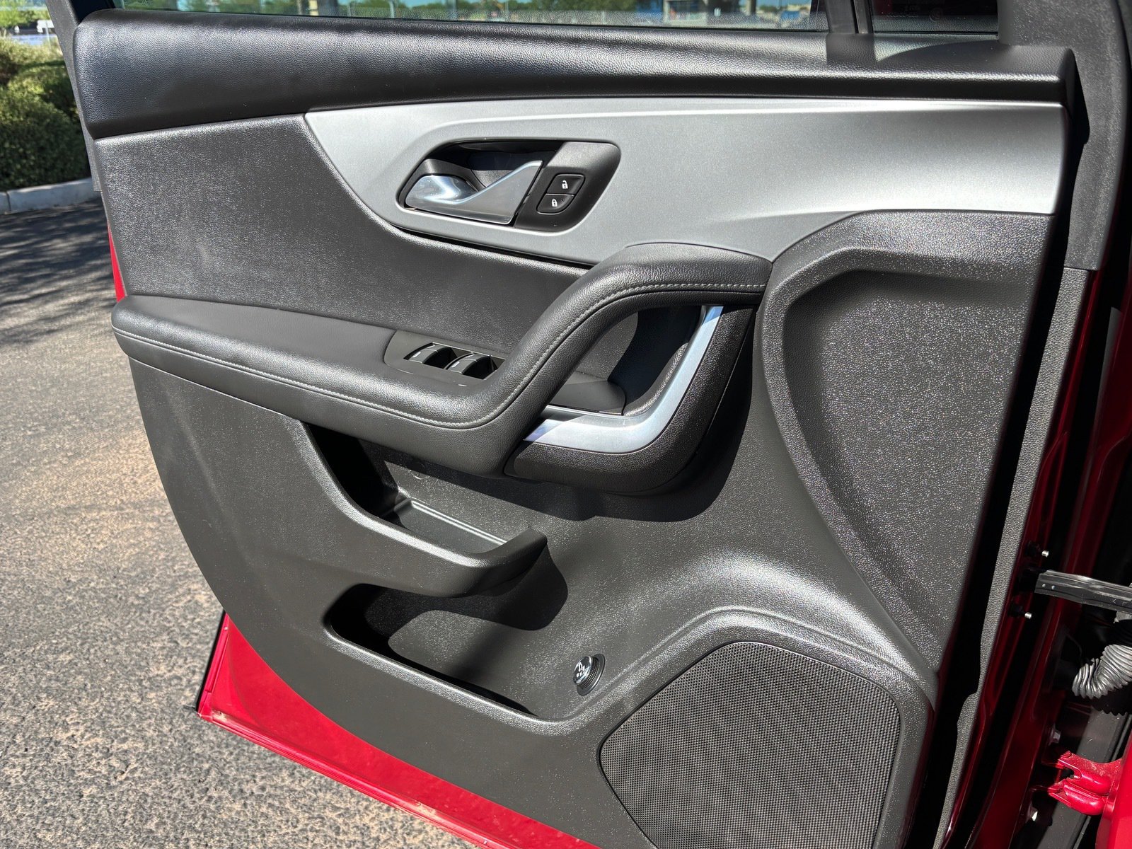 Used 2019 Chevrolet Blazer LT FWD image 11