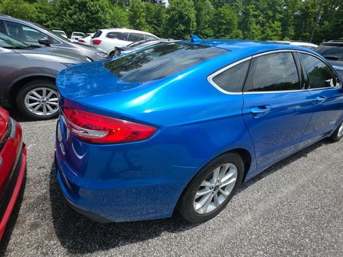 Used 2019 Ford Fusion SEL FWD image 3