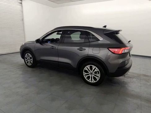 Used 2022 Ford Escape SEL w/ Technology Package image 6