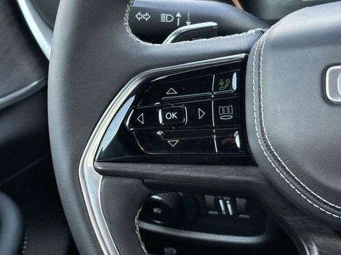 Used 2023 Jeep Grand Cherokee L Overland image 12