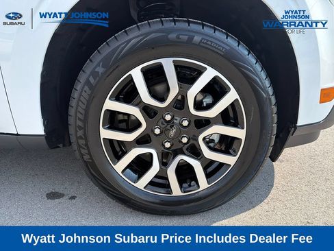 Used 2024 Ford Maverick Lariat w/ 4K Tow Package AWD/4WD image 12