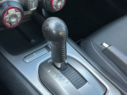 Used 2011 Chevrolet Camaro SS image 30