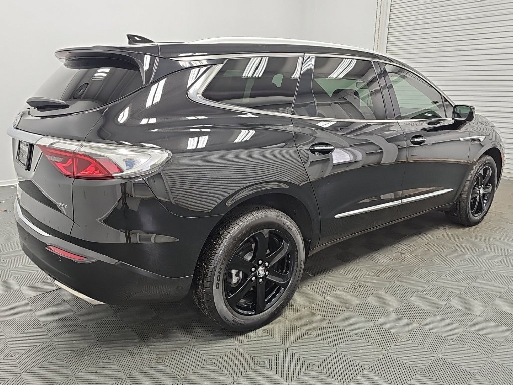 Certified 2024 Buick Enclave Essence w/ Sport Touring Edition FWD image 9