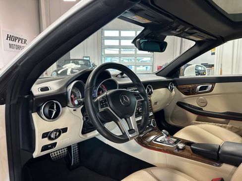 Used 2016 Mercedes-Benz SLK 300 image 19