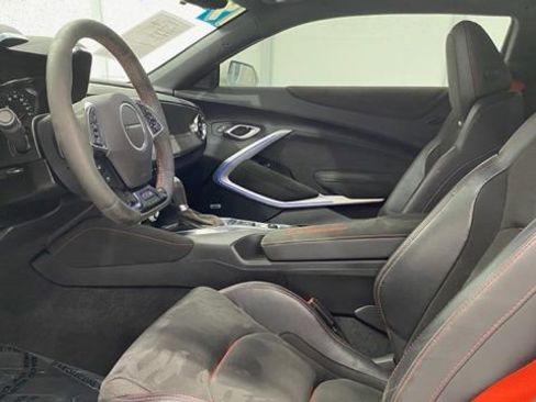 Used 2019 Chevrolet Camaro ZL1 image 12