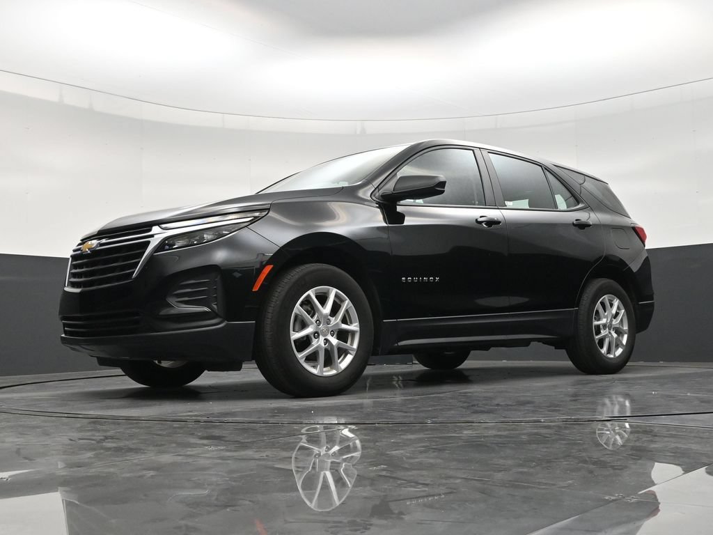 Used 2024 Chevrolet Equinox LS FWD image 19