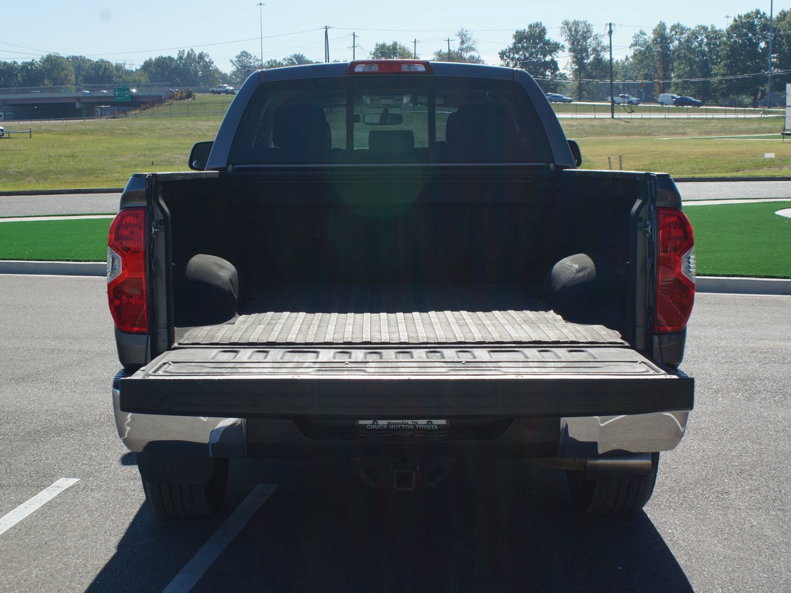 Used 2014 Toyota Tundra SR5 w/ SR5 Upgrade Package RWD image 15