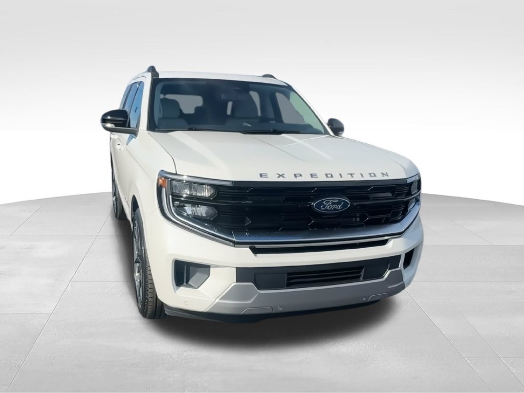 New 2026 Ford Expedition Platinum w/ Platinum Ultimate Package AWD/4WD image 2