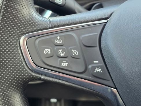 Used 2023 Chevrolet Equinox LT image 34