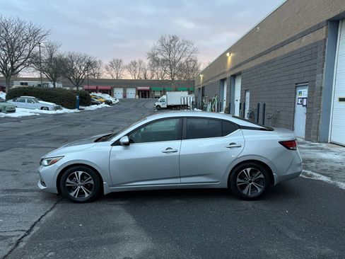Used 2021 Nissan Sentra SV w/ Trunk Package image 9