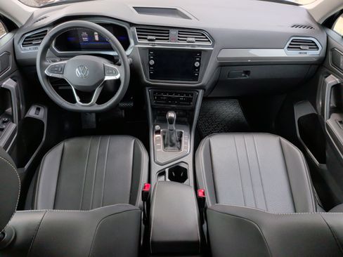 Used 2022 Volkswagen Tiguan SE FWD image 30