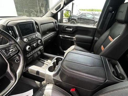 Used 2023 GMC Sierra 2500 AT4 w/ AT4 Premium Plus Package AWD/4WD image 6