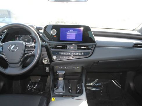Certified 2025 Lexus ES 300h w/ Premium Package FWD image 10