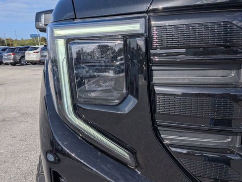 New 2026 GMC Sierra 1500 Elevation w/ Elevation Premium Package image 9