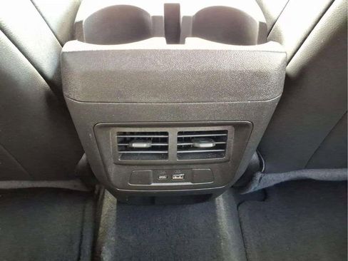 Used 2024 GMC Canyon Elevation w/ Elevation Premium Package AWD/4WD image 14