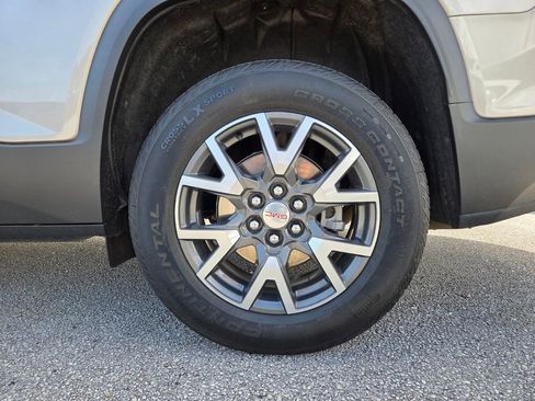 Used 2023 GMC Acadia SLE w/ Driver Convenience Package image 17