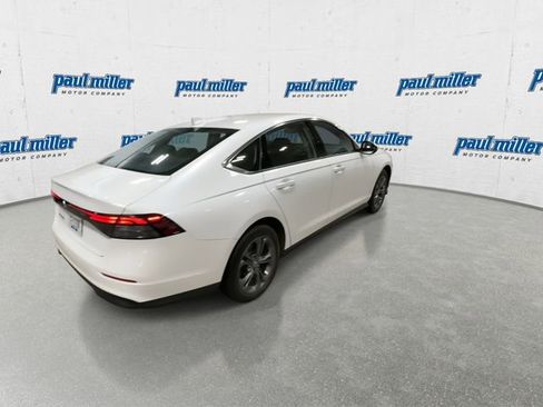 Used 2024 Honda Accord EX image 11