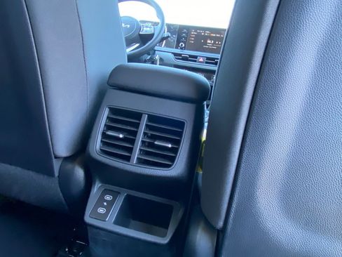 New 2026 Kia Seltos LX image 23