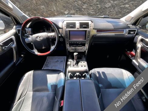 Used 2016 Lexus GX 460 Luxury w/ Preferred Accessory Package AWD/4WD image 13