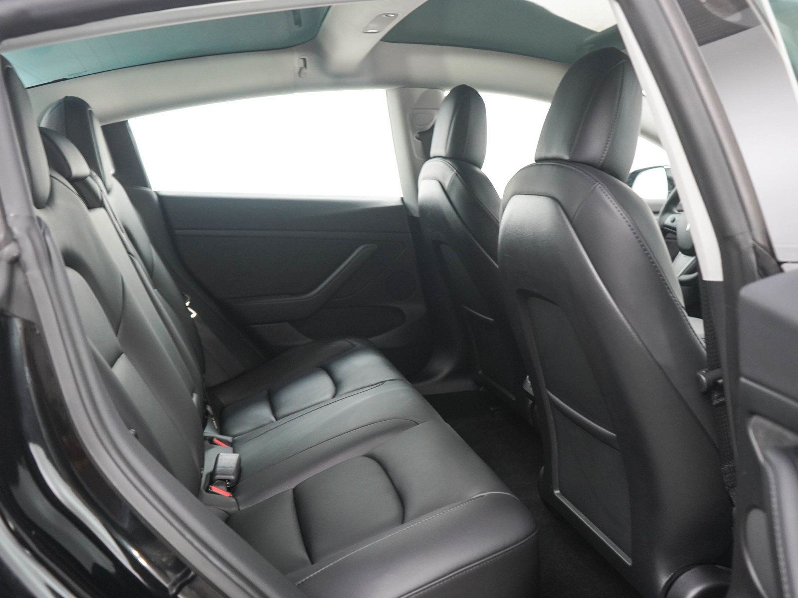 Used 2022 Tesla Model 3 RWD image 11