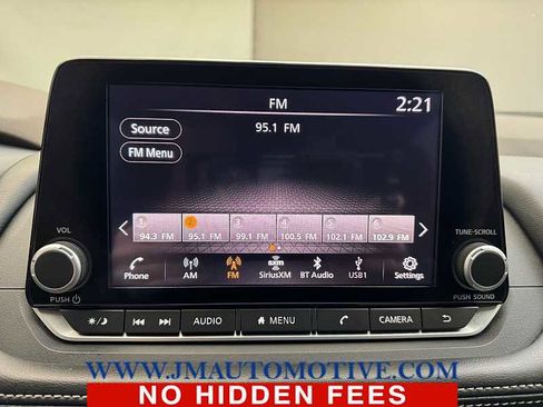 Used 2023 Nissan Rogue SV AWD/4WD image 22