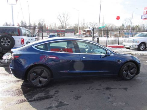 Used 2018 Tesla Model 3 Long Range image 4