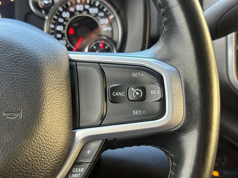 Used 2024 RAM 2500 Big Horn AWD/4WD image 36