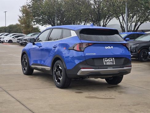 New 2026 Kia Sportage EX image 3