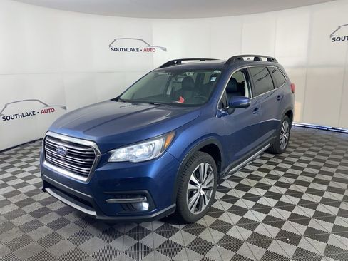 Used 2022 Subaru Ascent Limited w/ Technology Package AWD/4WD image 3