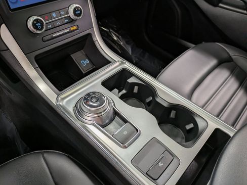 Used 2022 Ford Edge SEL w/ Convenience Package image 14