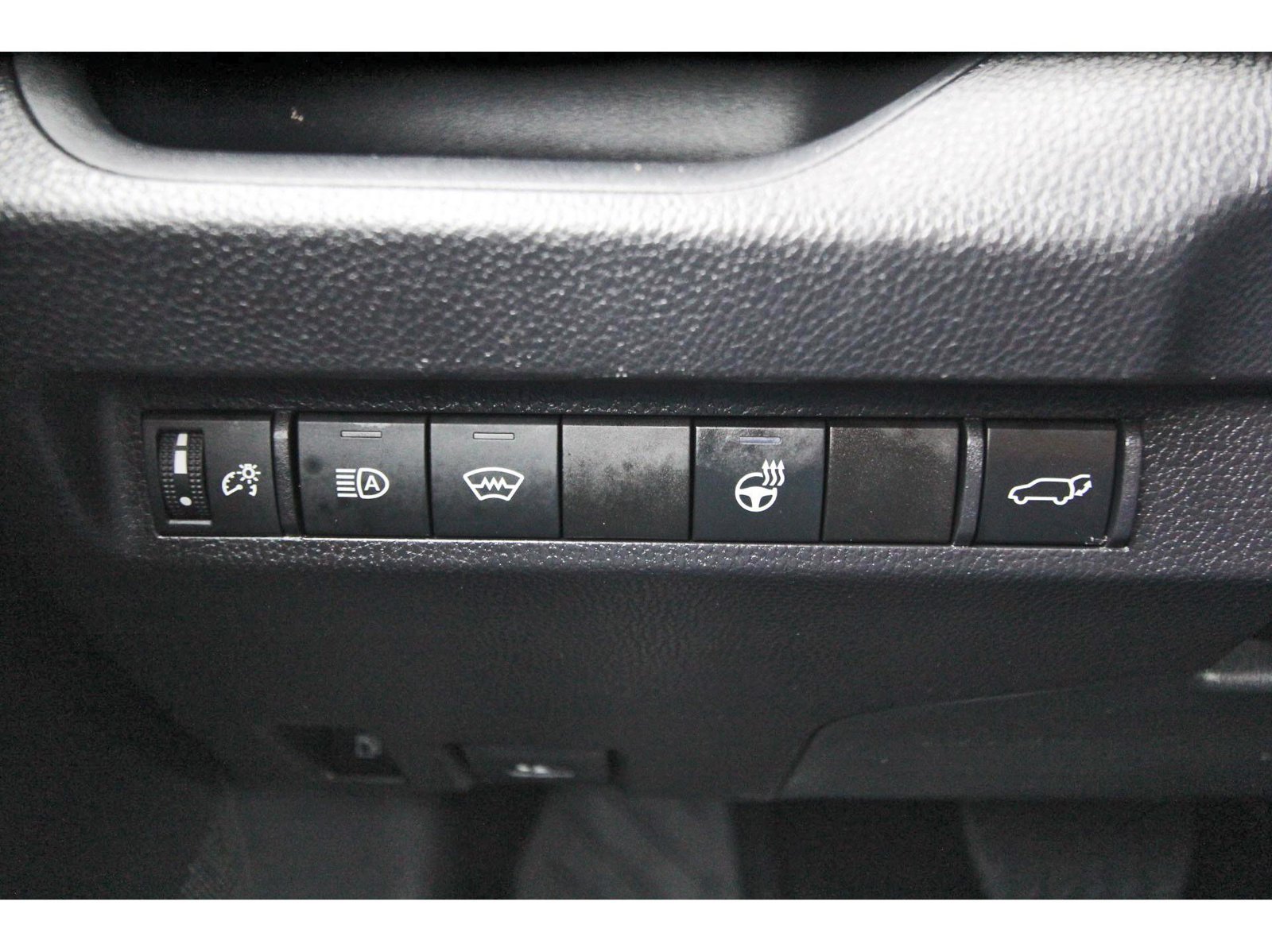 Used 2024 Toyota RAV4 XLE Premium w/ Weather Package AWD/4WD image 20