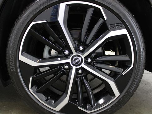 Used 2023 Nissan Altima 2.5 SR AWD/4WD image 9