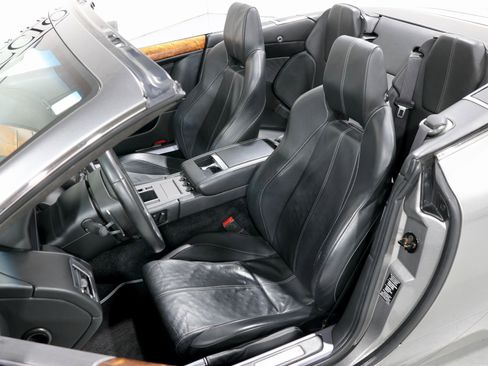 Used 2008 Aston Martin DB9 Volante RWD image 3