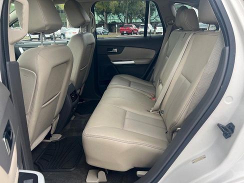 Used 2013 Ford Edge Limited w/ Driver Entry Pkg image 9