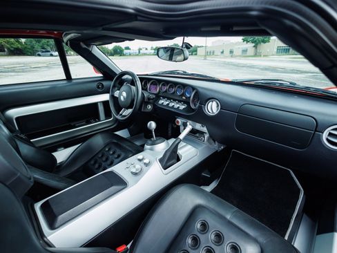 Used 2005 Ford GT RWD image 48