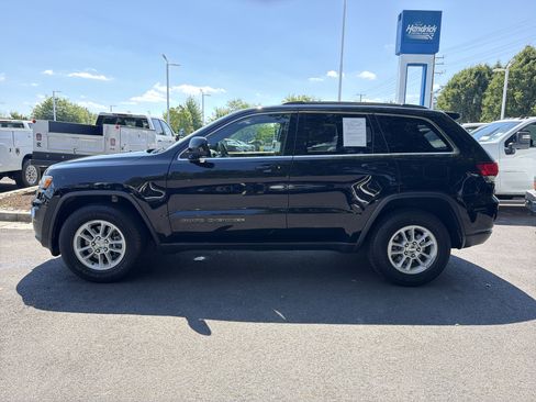 Used 2020 Jeep Grand Cherokee Laredo AWD/4WD image 7