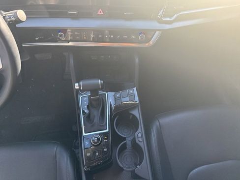 Used 2024 Kia Sportage EX image 27