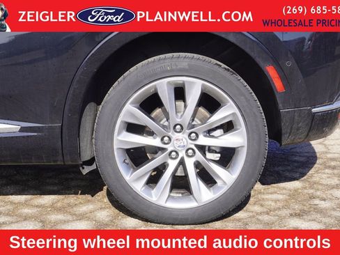 Used 2023 Buick Envision Avenir image 9