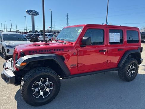 Used 2022 Jeep Wrangler Unlimited Rubicon w/ Cold Weather Group image 3
