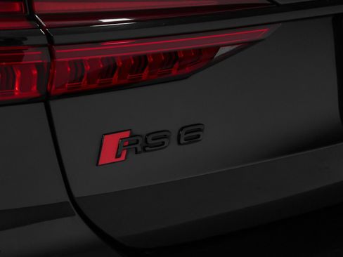 Used 2023 Audi RS 6 image 22